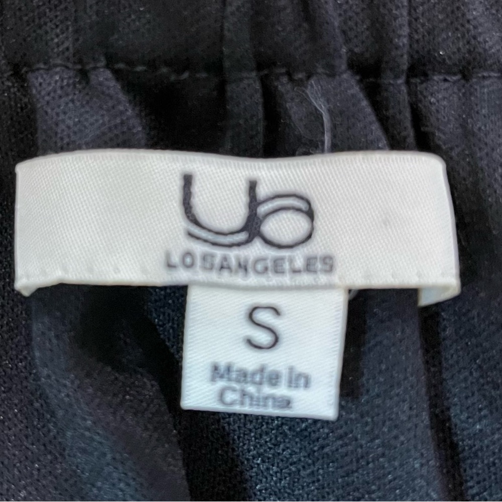 2/$20 - Ya Black Silk Blend Sleeveless Short Dress - Silky Feel with pockets - S - Picture 5 of 6